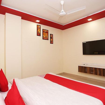 Oyo 23495 Hotel The Park Juhi Bari Exterior foto