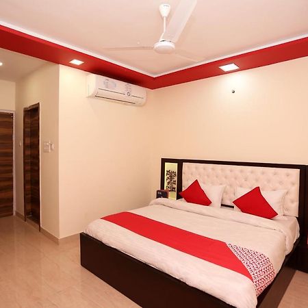 Oyo 23495 Hotel The Park Juhi Bari Exterior foto
